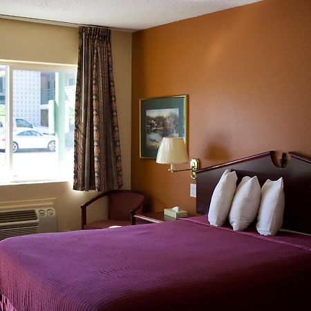 Knights Inn Сейлем Екстер'єр фото