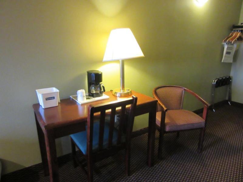 Knights Inn Сейлем Екстер'єр фото